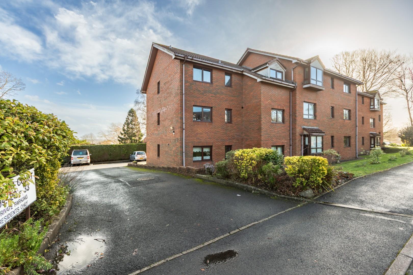 Folland Court, West Cross, Swansea, SA3 5BJ